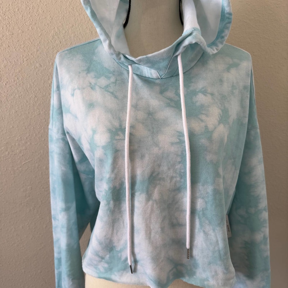 NWT Flirtitude Active Teal Tie Dye Cropped Hoodie -LARGE - Picture 3 of 10